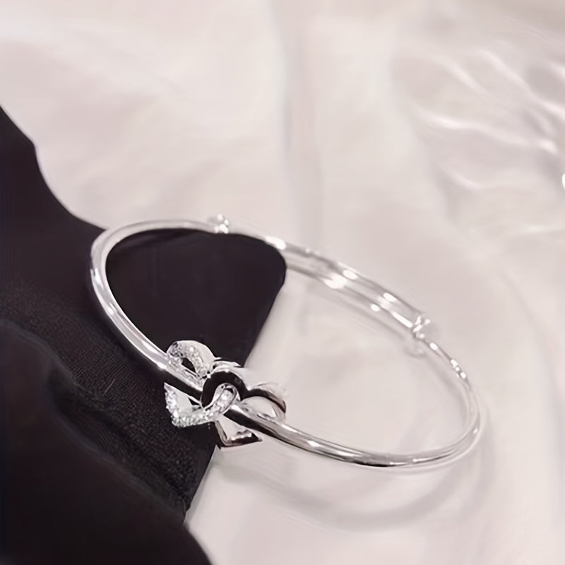 1 Pc, Double Heart Love Adjustable Bracelet - Sweet Design for Birthdays, Holidays, and Girlfriend Gifts - Hiccupzz