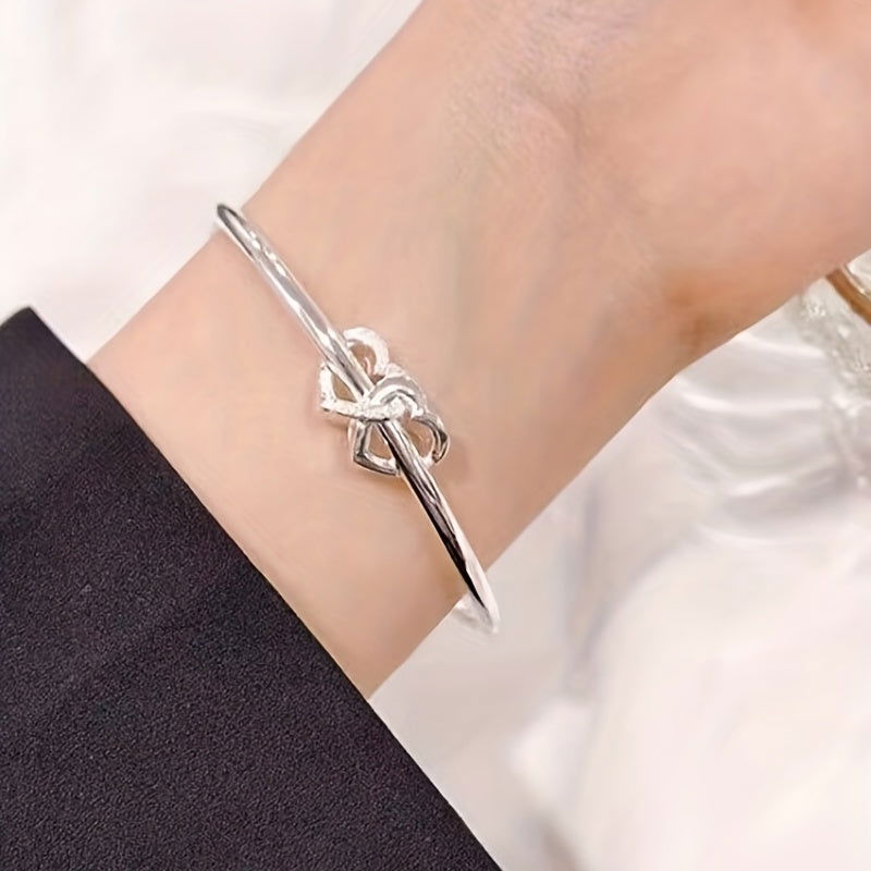 1 Pc, Double Heart Love Adjustable Bracelet - Sweet Design for Birthdays, Holidays, and Girlfriend Gifts - Hiccupzz