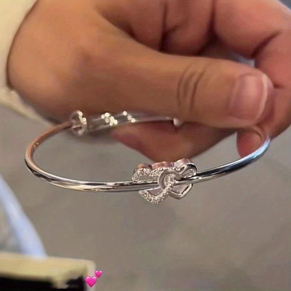 1 Pc, Double Heart Love Adjustable Bracelet - Sweet Design for Birthdays, Holidays, and Girlfriend Gifts - Hiccupzz