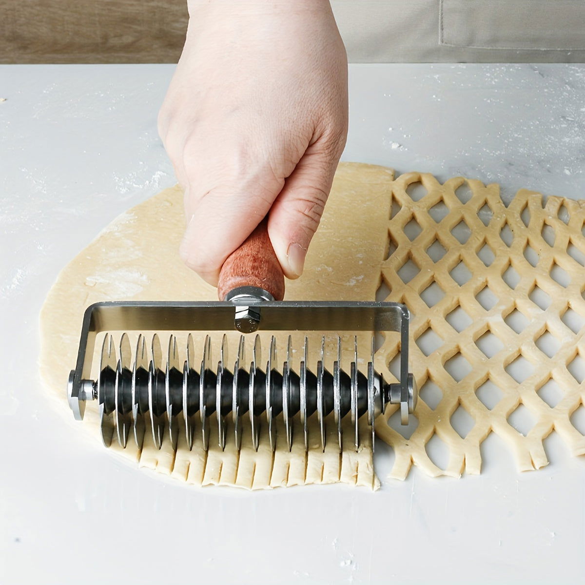 1 Pc, Stainless Steel Dough Cutter with Wood Handle - Perfect for Cookies, Pies, Pizza, Bread, and Pastries - Essential Baking Tool for Your Kitchen - Hiccupzz