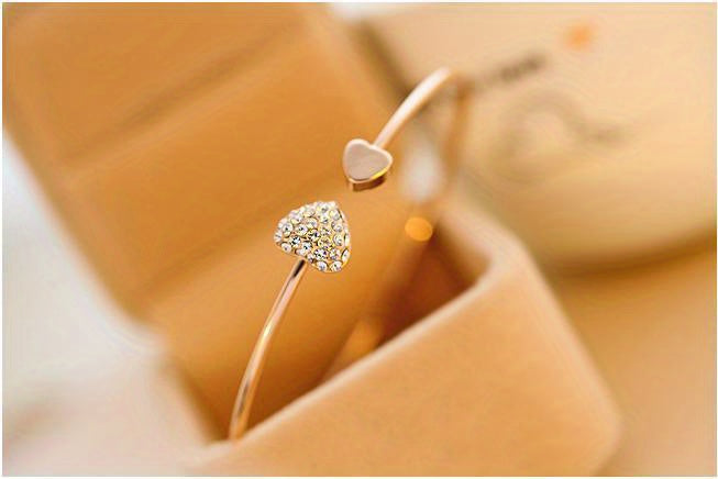 Full Drill Love Bracelet: Gold-Plated Opening Heart, Double Peach Heart Design - Ideal for Birthdays, Holidays, and Mother's Day Gifts - Hiccupzz
