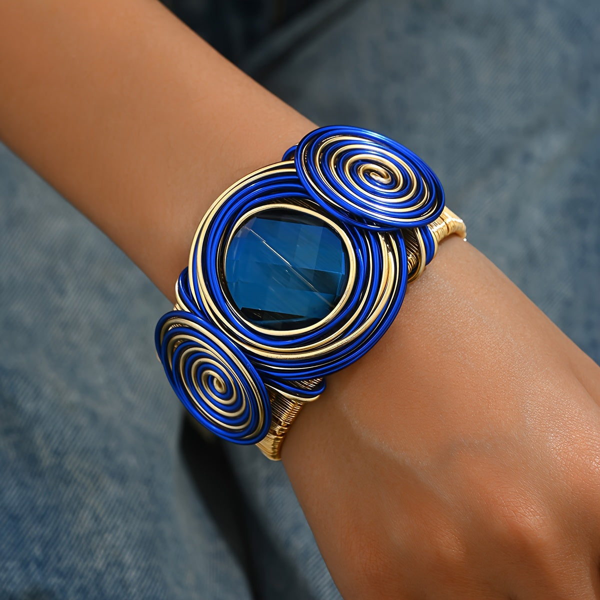 Exquisite Bohemian Style Handmade Open Bangle Bracelet, Round Aluminum Alloy Wire Wrapped, Artificial Crystal Decor - Hiccupzz