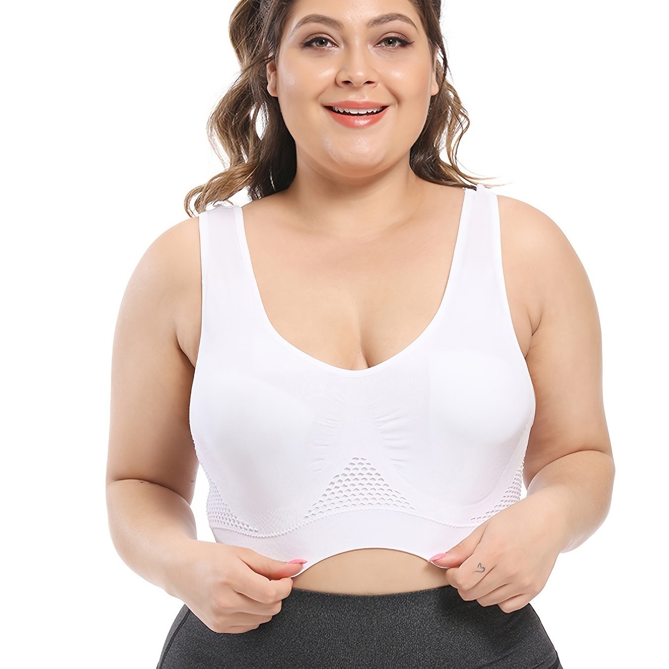 Breathable Plus Size Sports Bra with Pads - High Stretch and Seamless for Women - Hiccupzz
