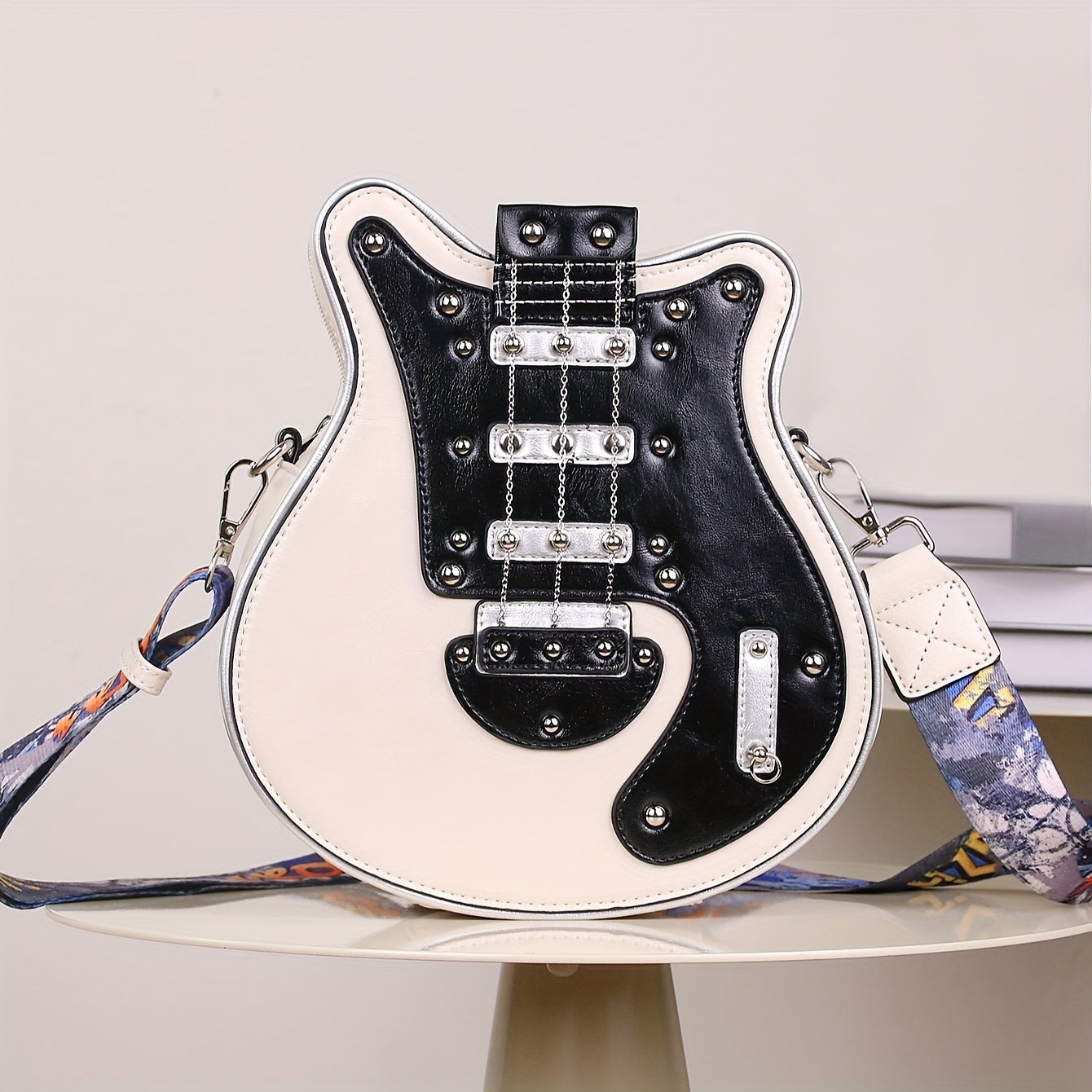 Retro fashion guitar-shaped crossbody bag - Y2K style design, wide adjustable shoulder strap