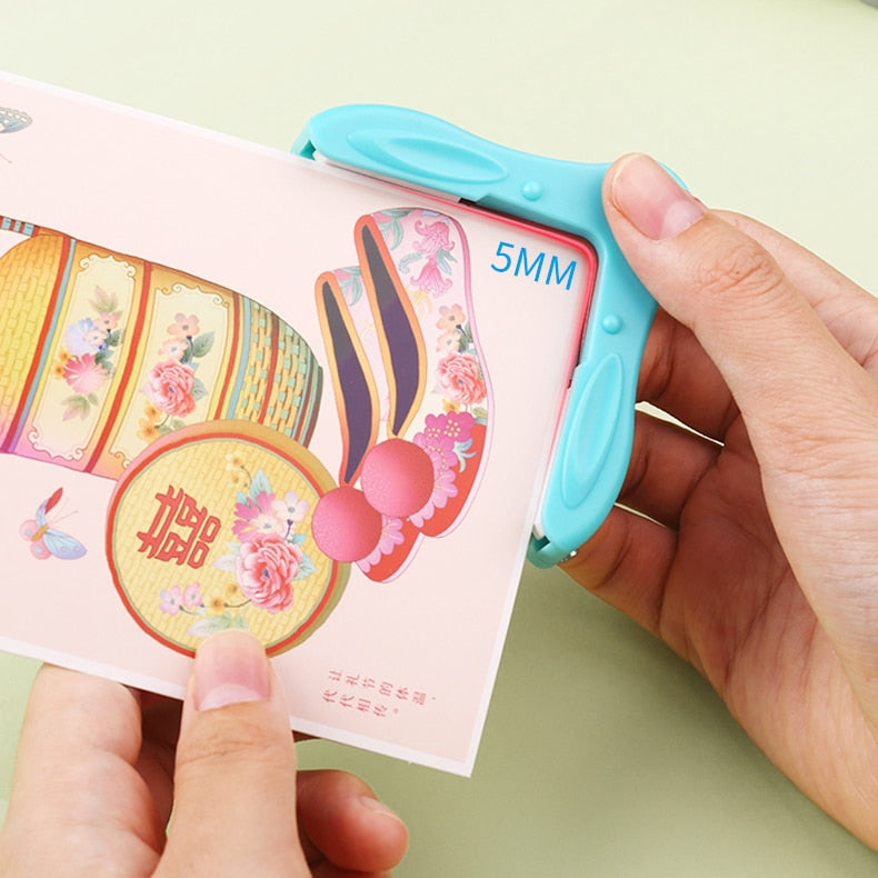 3-in-1 Corner Rounder border punches for scrapbooking - Hiccupzz