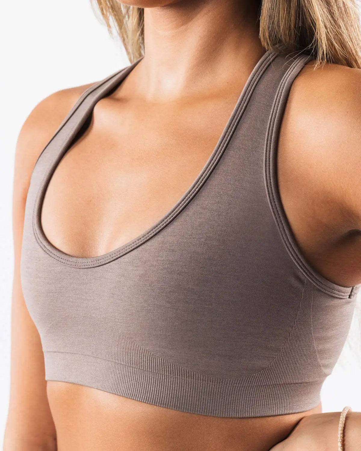Medium Impact Seamless Sports Bra Inner Padded Yoga Bras Backless Sports Bras Push Up Gym Top Workout Bralette Women Clothing - Hiccupzz