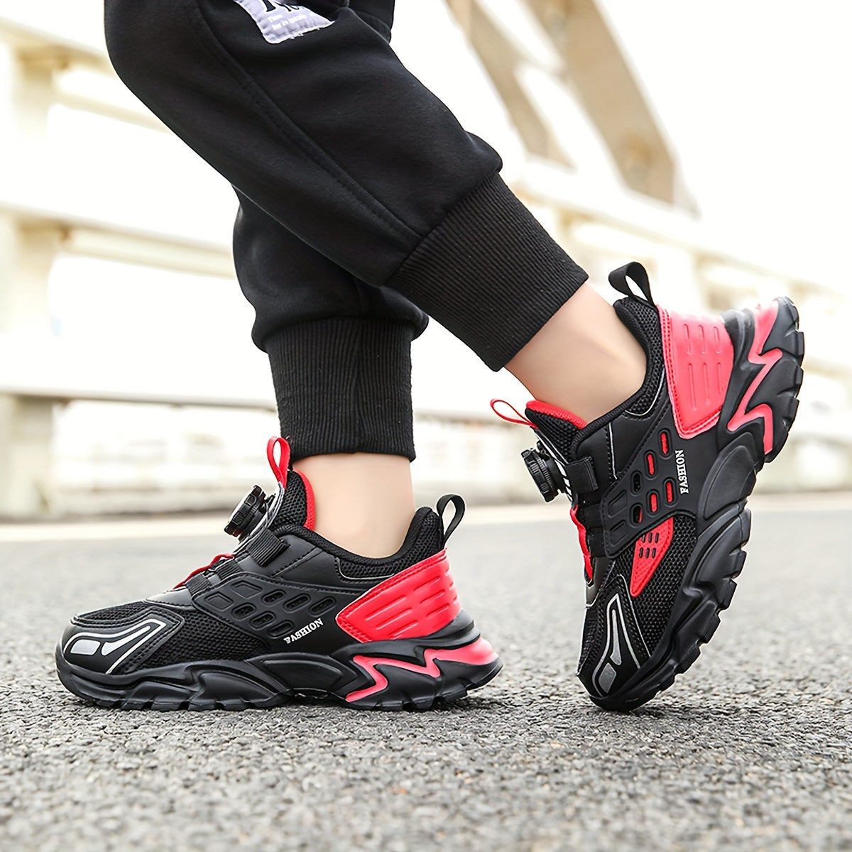 Boys' Casual Low-Top Running Shoes with Rotating Button, Comfy Non-Slip Sneakers for Outdoor Activities. - Hiccupzz