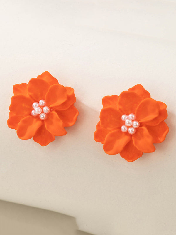 Simple and versatile exaggerated camellia three-dimensional white flower pearl earrings - Hiccupzz