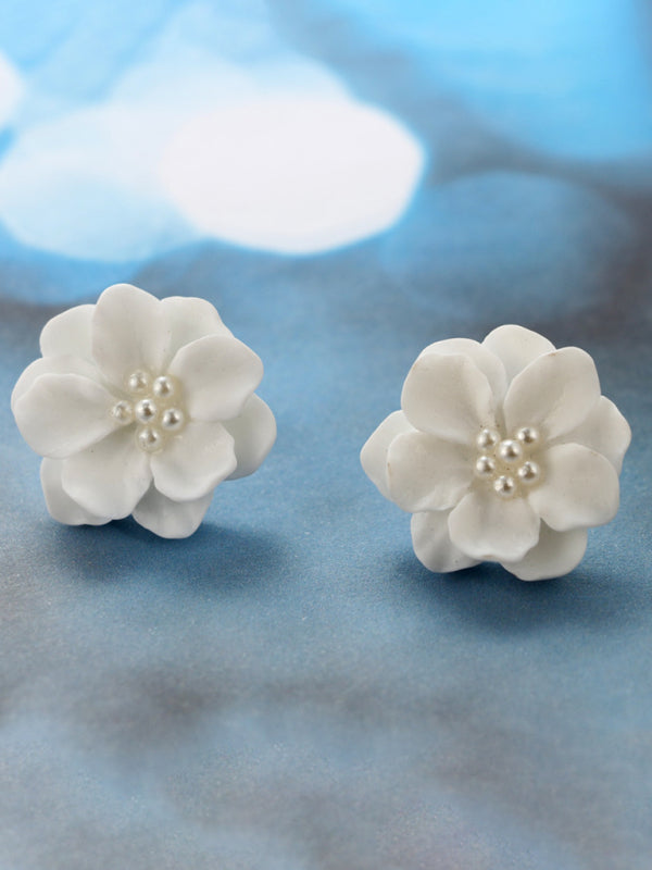 Simple and versatile exaggerated camellia three-dimensional white flower pearl earrings - Hiccupzz