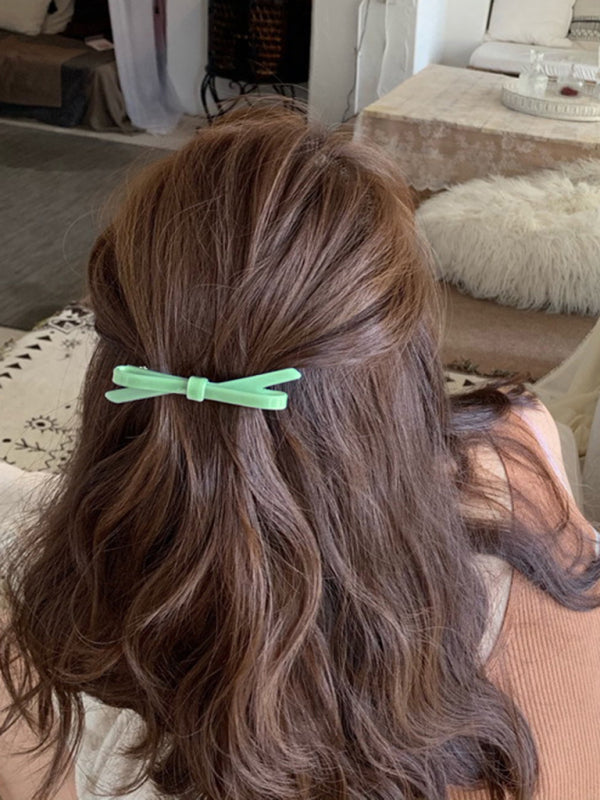 Women's hairpin back head spring clip