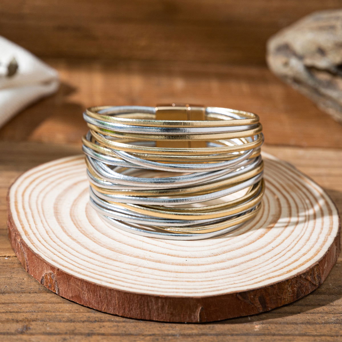 1 Pc Boho Vacation Style Multilayer Contrast Magnetic Buckle Bracelet Unisex Rock Hippie Wide-brimmed Disturbing Bangle Wrap Bracelet For Women - Hiccupzz