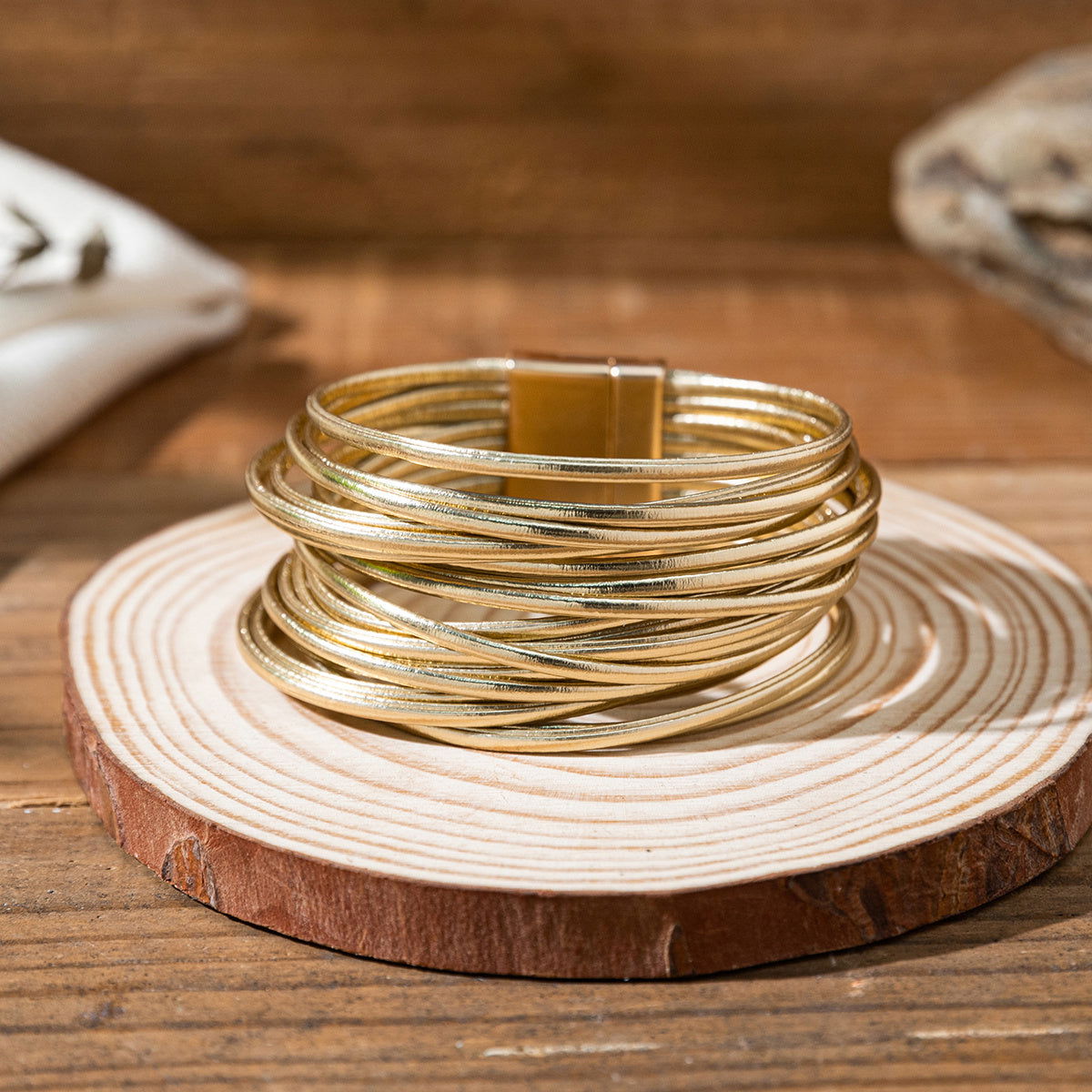 1 Pc Boho Vacation Style Multilayer Contrast Magnetic Buckle Bracelet Unisex Rock Hippie Wide-brimmed Disturbing Bangle Wrap Bracelet For Women - Hiccupzz