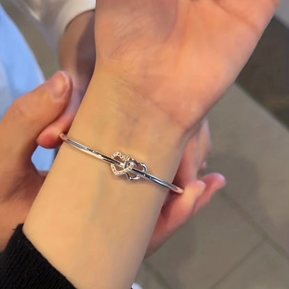 1 Pc, Double Heart Love Adjustable Bracelet - Sweet Design for Birthdays, Holidays, and Girlfriend Gifts - Hiccupzz