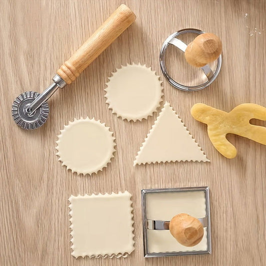1 Pc, Dough Roller Cutter, Zinc Alloy Metal Dough Wheel Cutter With Wooden Handle, Baking Tools, Home Kitchen Accessories - Hiccupzz