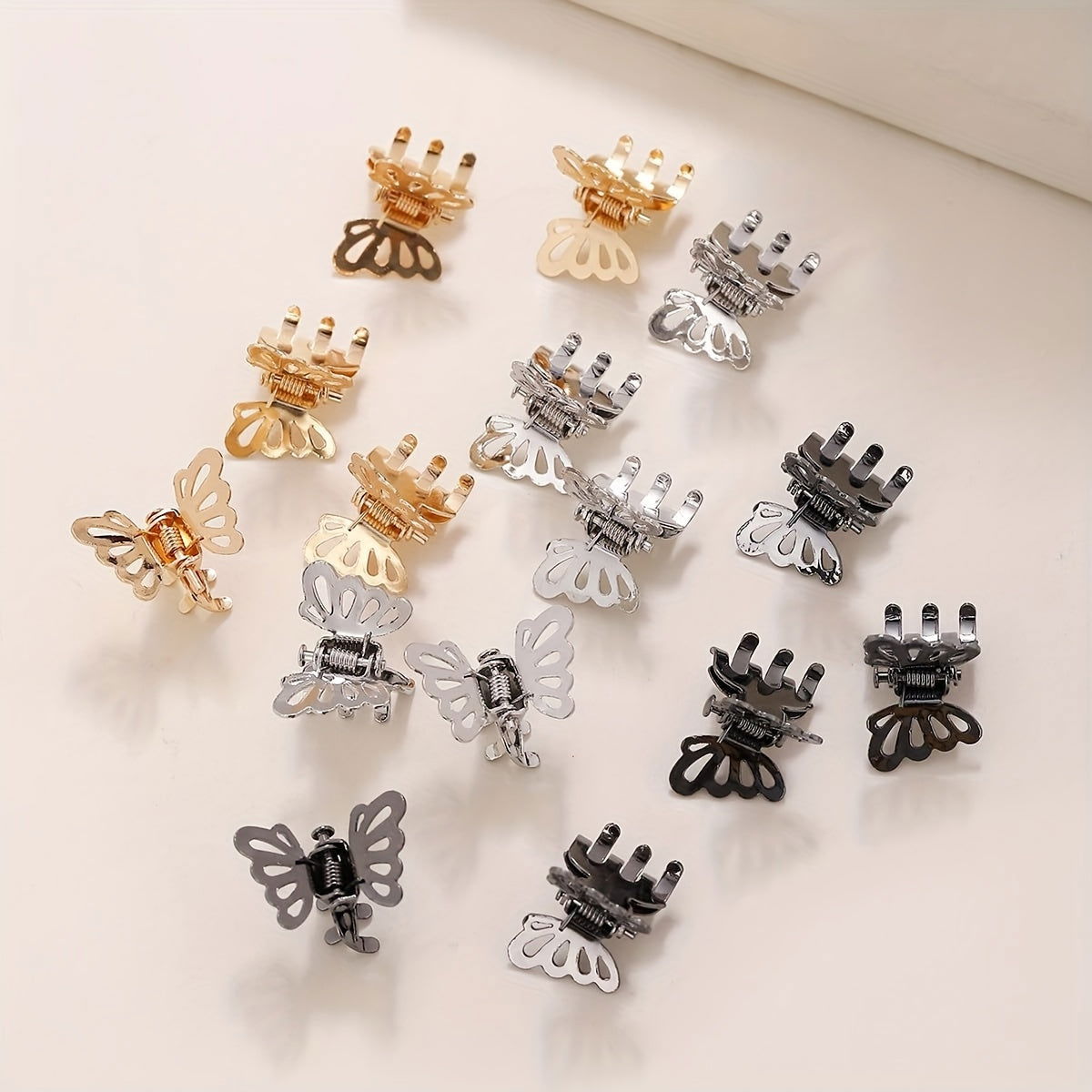 1 Pc Mini Colored Princess Hair Claw Clip: Small Metal Butterfly Clip for Bangs, Ideal for Women and Girls - Hiccupzz