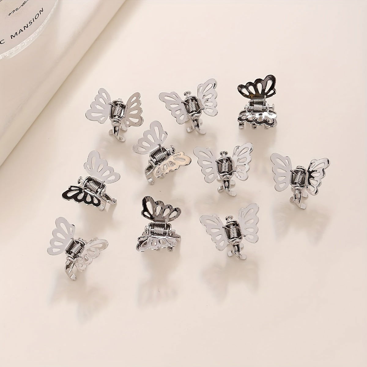 1 Pc Mini Colored Princess Hair Claw Clip: Small Metal Butterfly Clip for Bangs, Ideal for Women and Girls - Hiccupzz