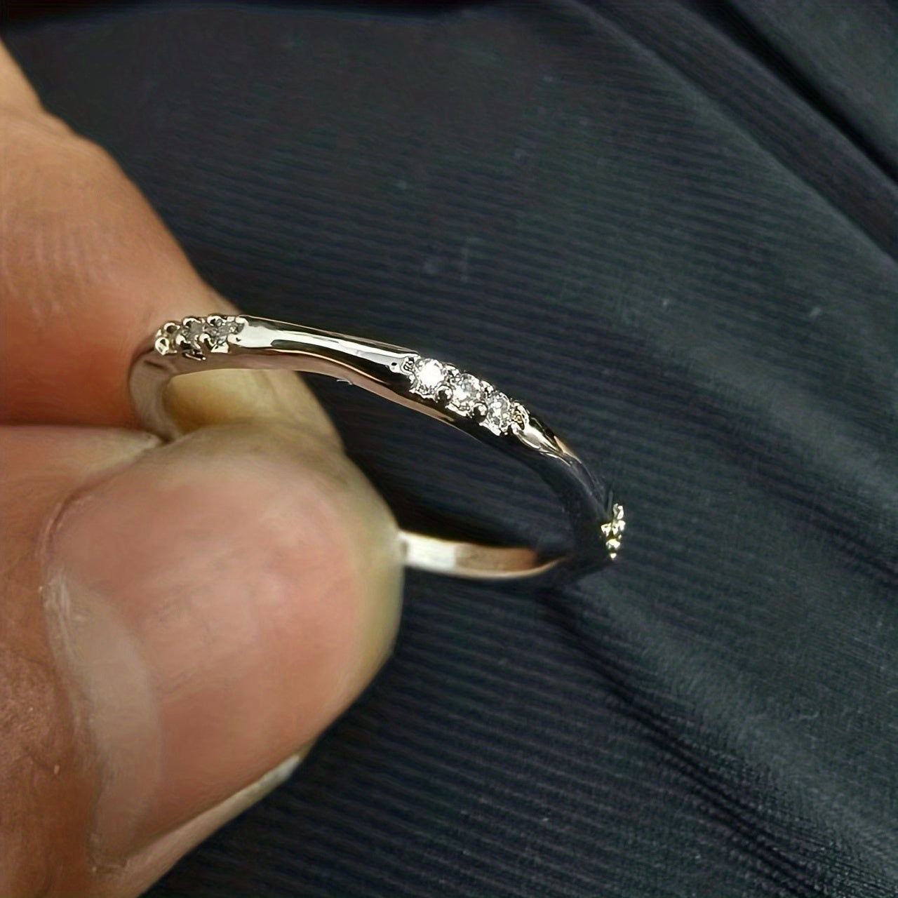 1 Pc Small and Cute Shiny Dazzling Synthetic Zircon Exquisite Ring - Hiccupzz