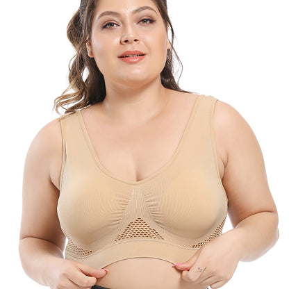 Breathable Plus Size Sports Bra with Pads - High Stretch and Seamless for Women - Hiccupzz