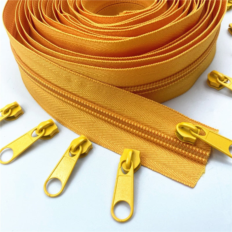 5 Meters (5.4 Yard ) 5 # (20 Colors) Long Nylon Coil Zipper  with 10pcs Zipper Slider for DIY Sewing Clothing Accessories