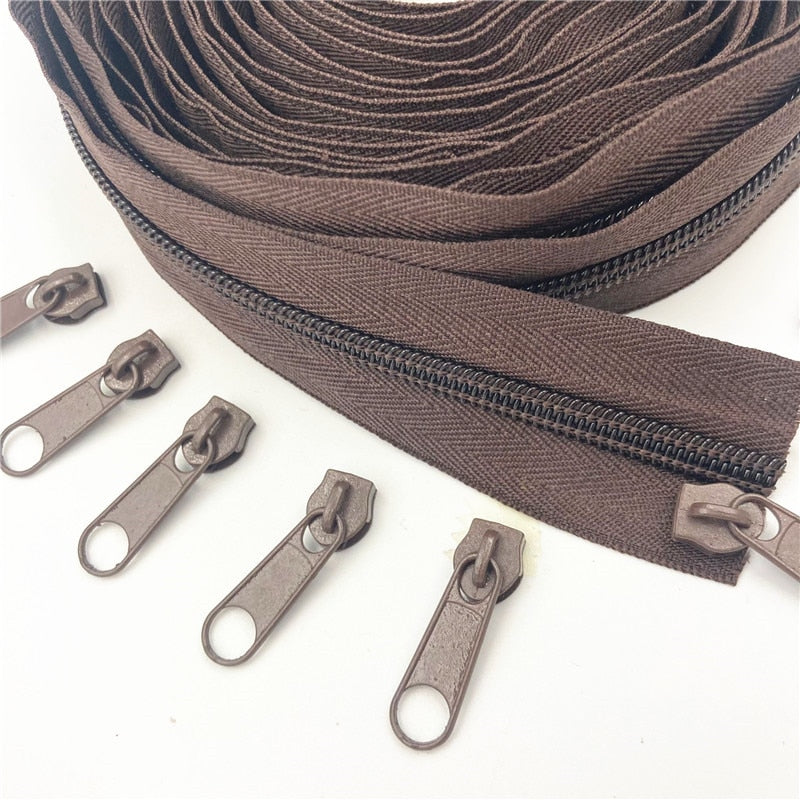 5 Meters (5.4 Yard ) 5 # (20 Colors) Long Nylon Coil Zipper  with 10pcs Zipper Slider for DIY Sewing Clothing Accessories