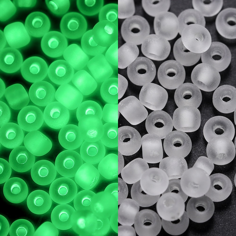 600pcs 3mm Luminous Glass Seed Beads Glow In The Dark  for DIY Jewelry Marking