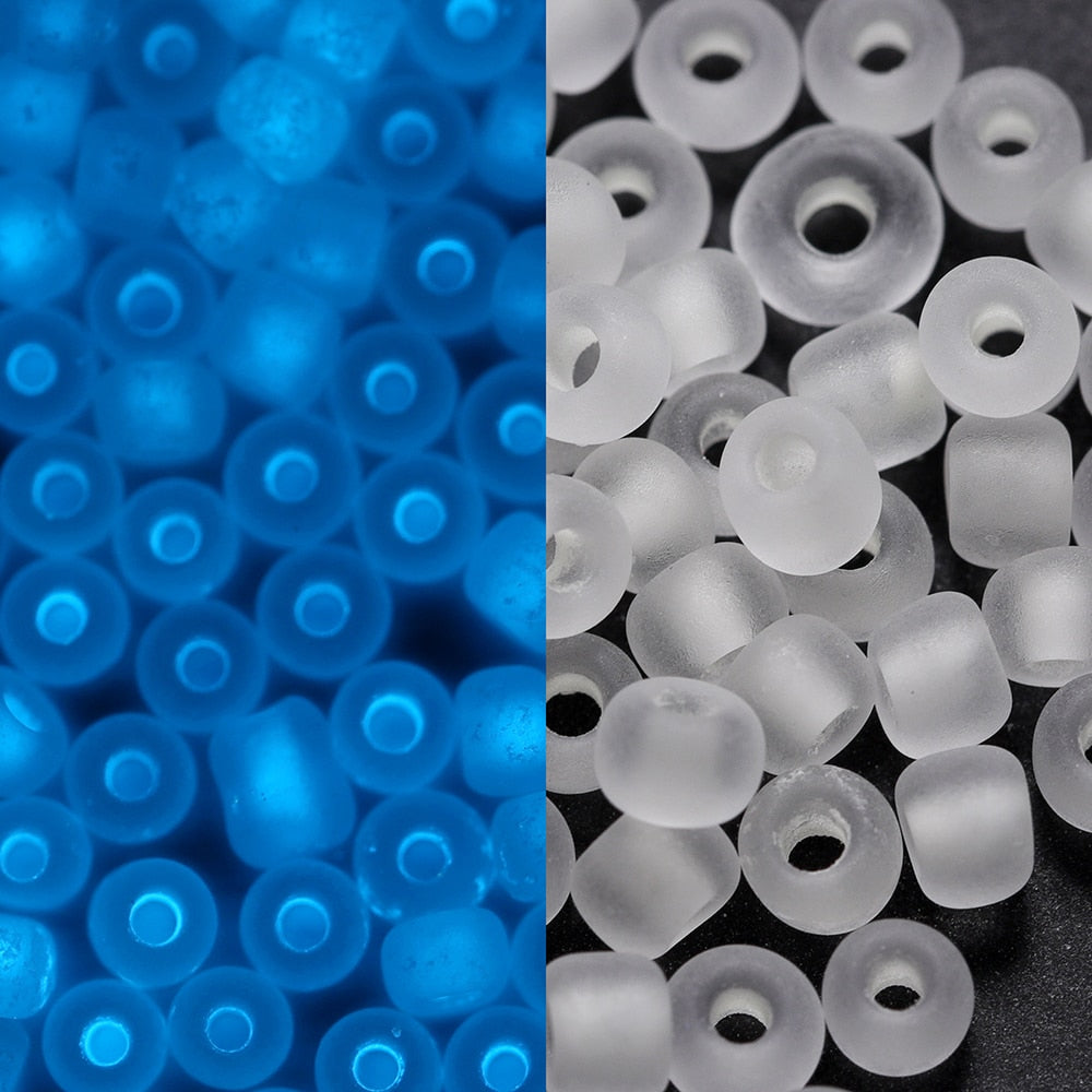 600pcs 3mm Luminous Glass Seed Beads Glow In The Dark  for DIY Jewelry Marking