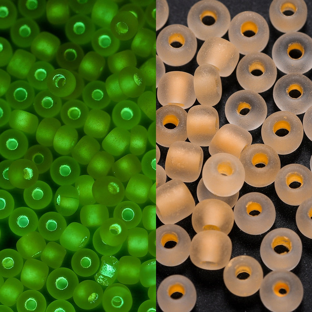 600pcs 3mm Luminous Glass Seed Beads Glow In The Dark  for DIY Jewelry Marking