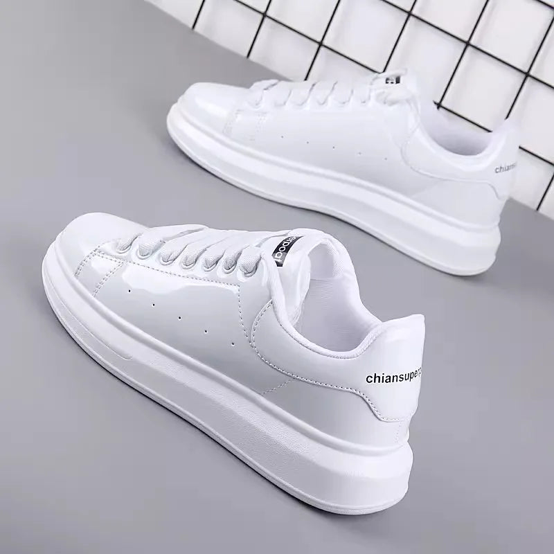 2024 Red Glossy Casual Shoes New Breathable Sports Men's Shoes Couples Casual Skateboard Shoes Women's Shoes