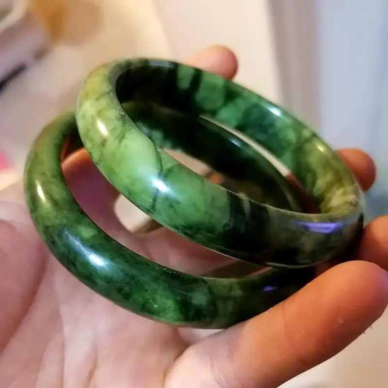 Natural Green Jades Bangles Hand Carved Emerald Jade Bracelet Women Boutique