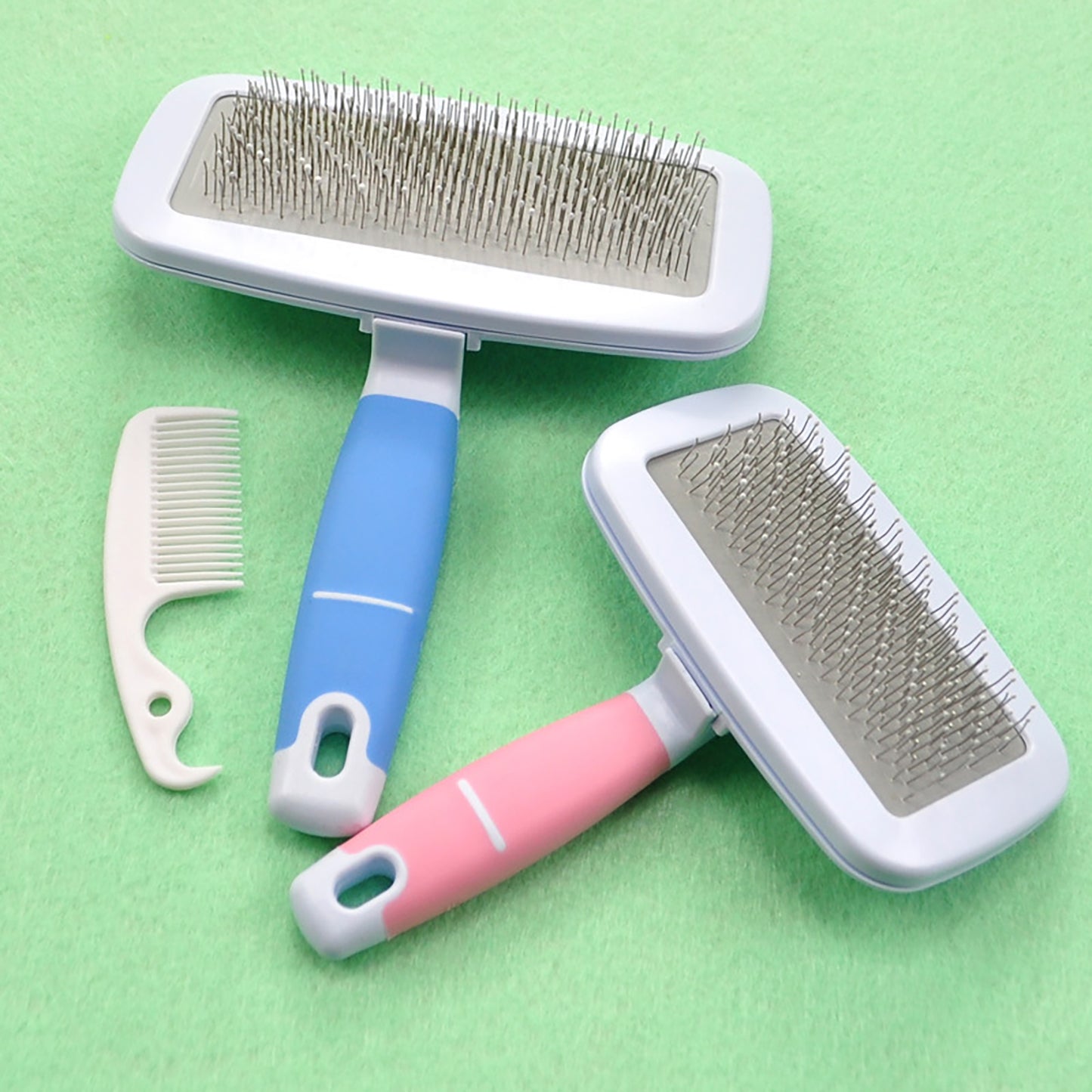 Keep Your Dog's Coat Clean and Tangle-Free with Our Pet Cleaning and Hair Removal Combs