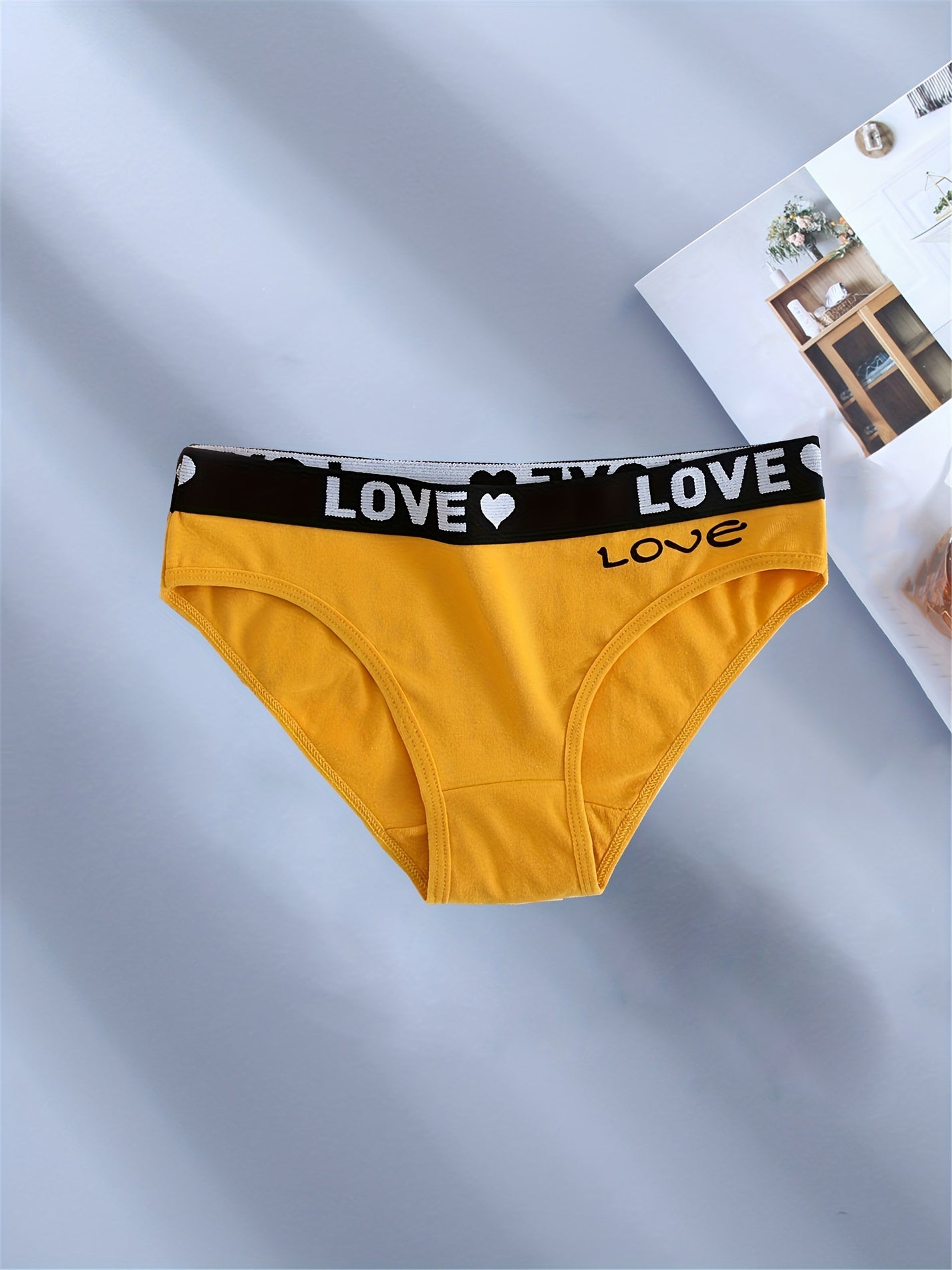 10 Pcs Women's Fashion Briefs with Love & Letter Print, Breathable Butt-Lifting Cotton Panties