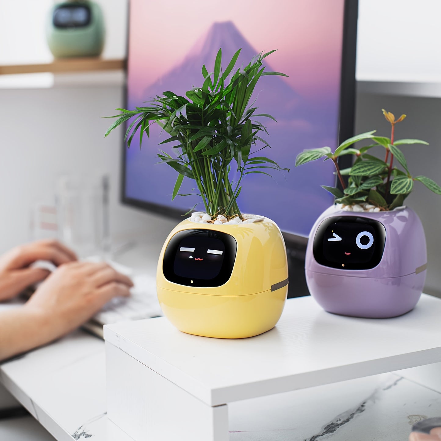 Smart Mini Planter - Electronic Pet, Perfect Halloween & Christmas Desk Decor Gift