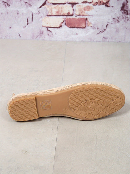 Women's Black Slip-On Flats - Breathable Knitted Round Toe Non-Slip Casual Lightweight Walking Shoes - Hiccupzz