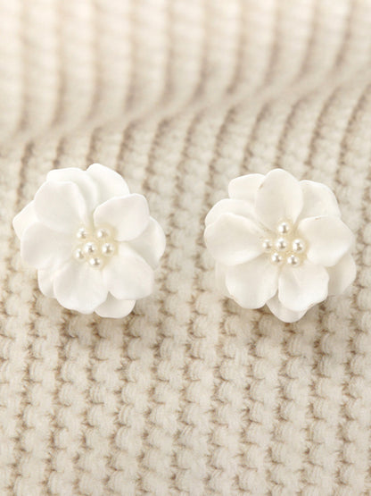 Simple and versatile exaggerated camellia three-dimensional white flower pearl earrings - Hiccupzz