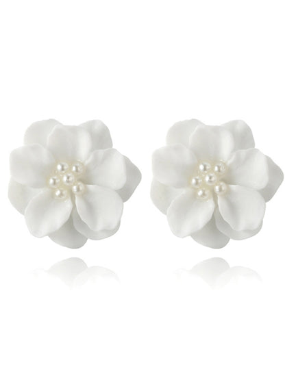 Simple and versatile exaggerated camellia three-dimensional white flower pearl earrings - Hiccupzz