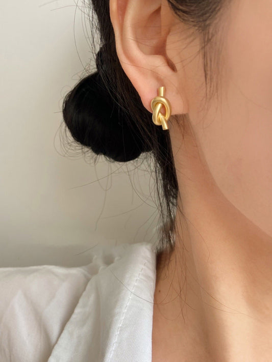 Knotted simple ins versatile retro earrings - Hiccupzz