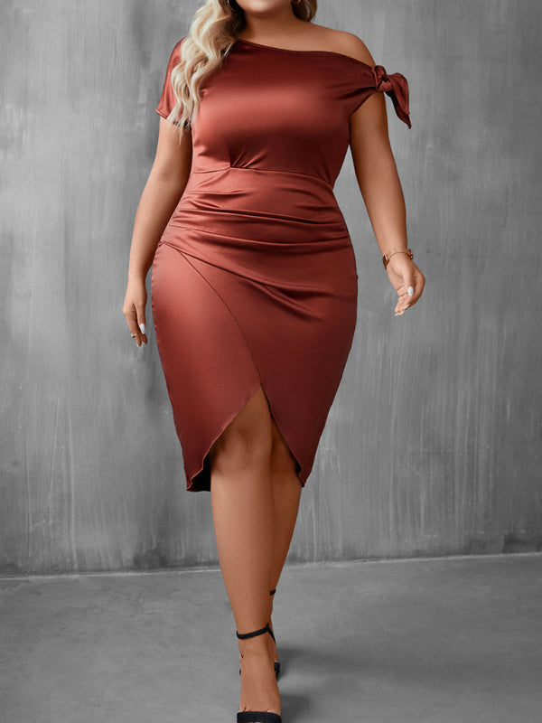 New plus size women's casual solid color slanted collar short-sleeved bag hip dress - Hiccupzz