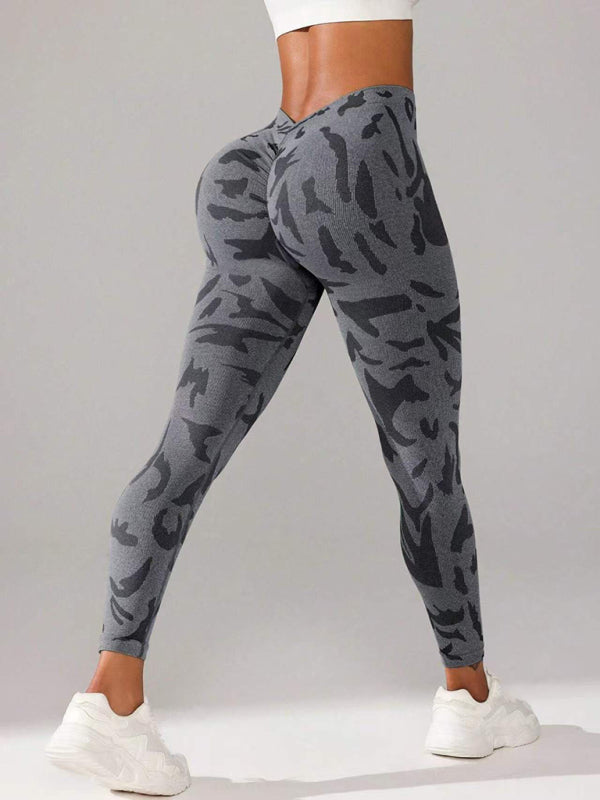 V-Waist Camouflage Peach Hip Sports Trousers – Seamless Yoga & Fitness Pants