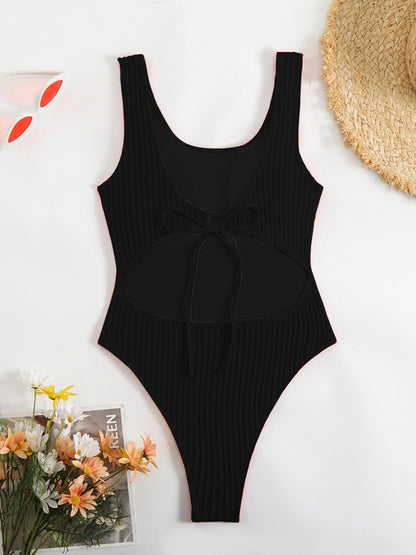 Simple solid color one-piece swimsuit