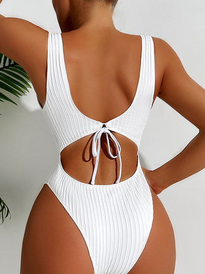 Simple solid color one-piece swimsuit