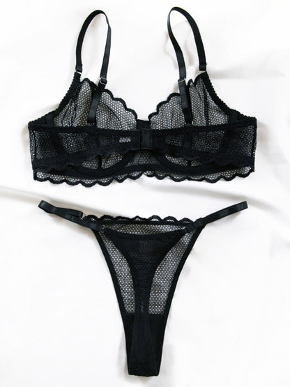 New hollow perspective gathered sexy wave lace underwear set