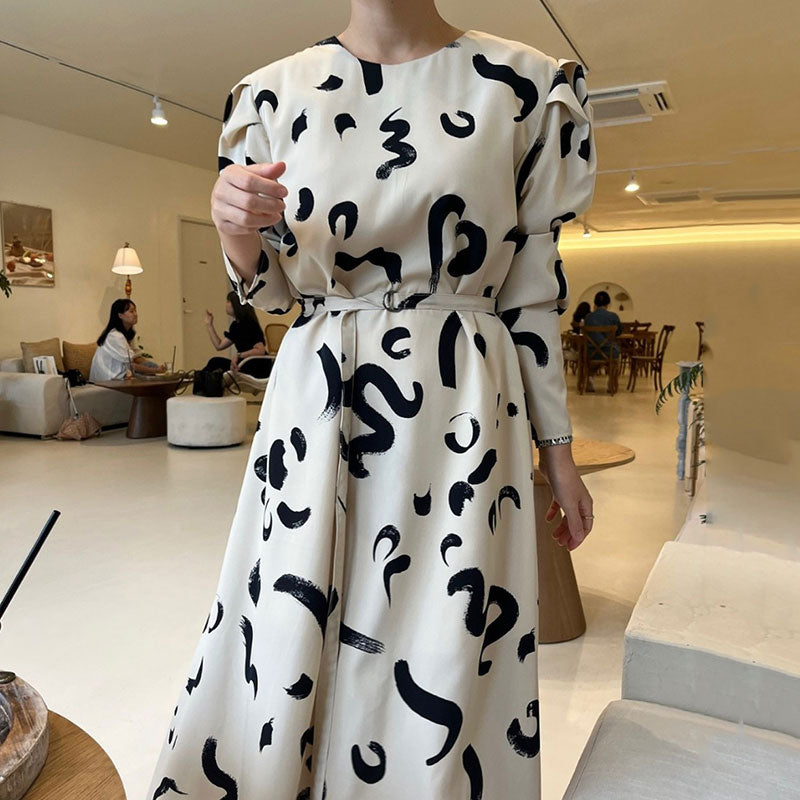 Women's Fashion Temperament Round Neck Hand-painted Ink Print Bubble Sleeve Dress - Hiccupzz