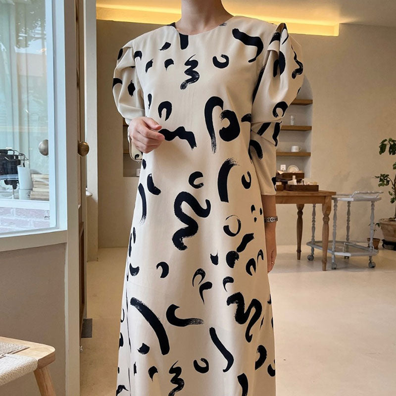 Women's Fashion Temperament Round Neck Hand-painted Ink Print Bubble Sleeve Dress